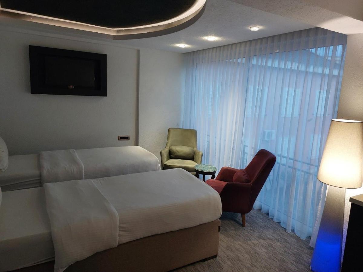 Hotel Ideal พอดโกริกา ภายนอก รูปภาพ