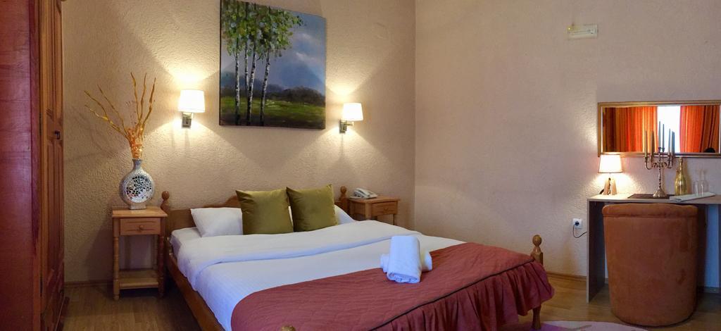 Hotel Ideal พอดโกริกา ภายนอก รูปภาพ