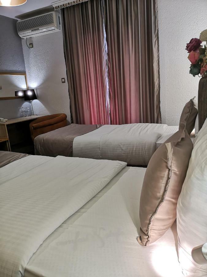 Hotel Ideal พอดโกริกา ภายนอก รูปภาพ