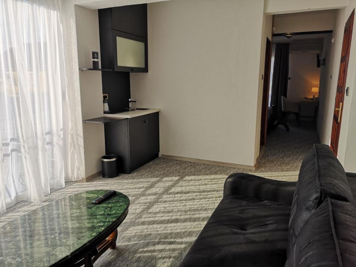 Hotel Ideal พอดโกริกา ภายนอก รูปภาพ